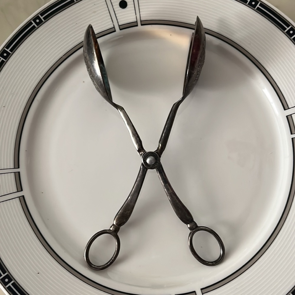 LEONARD SILVERPLATED TONGS,vintage wedding tongs
